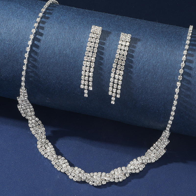 Conjunto de joias de casamento 3 em 1 incluindo colar de diamantes brincos e pulseira Elegante e brilhante