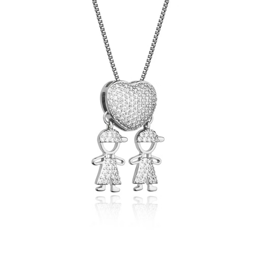 Colar Amor de Filhos™ – Pingente Coração com Menino/Menina em Microzircônias