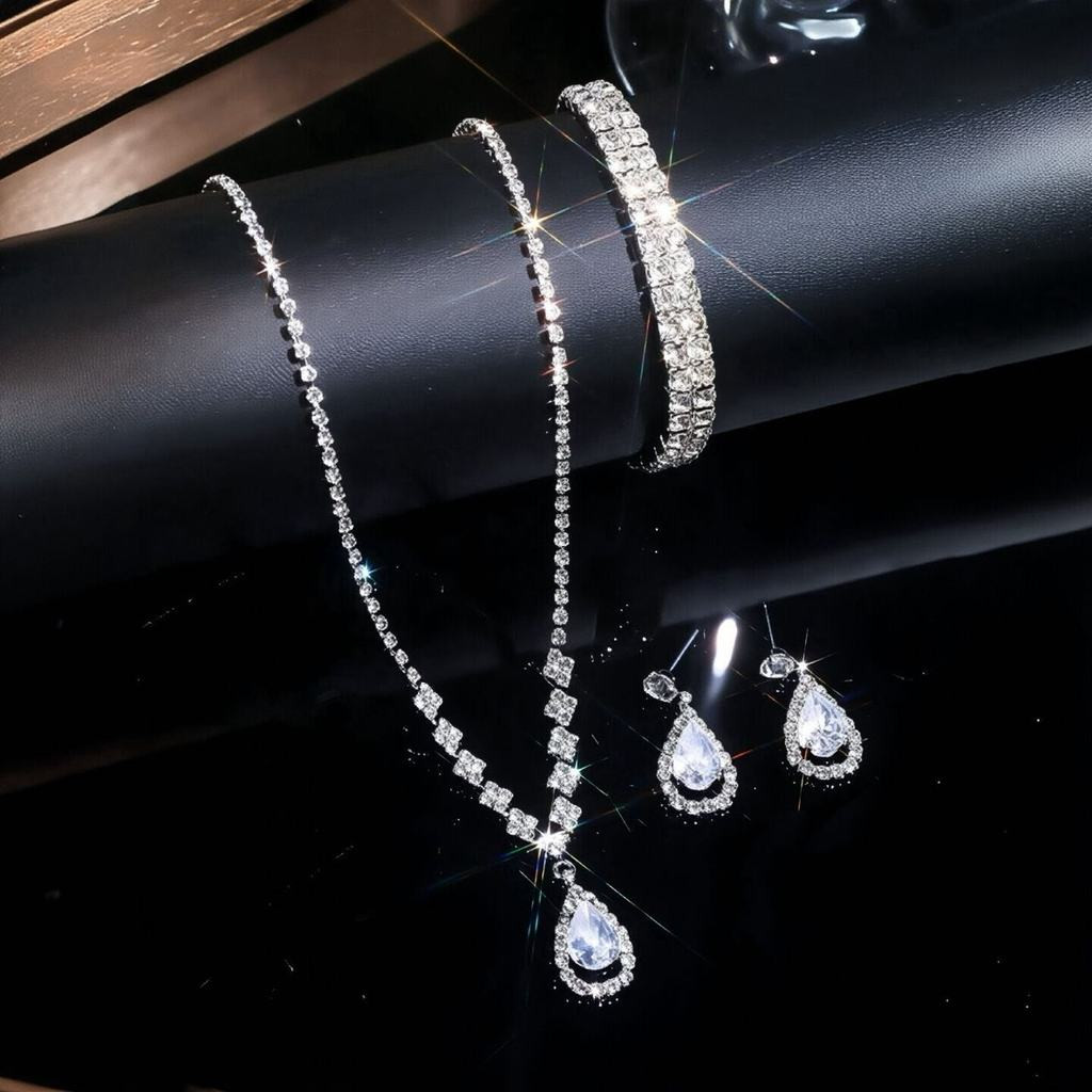 Conjunto de joias de prata femininas, incluindo colar, brincos e anel, adequado para casamentos e presentes
