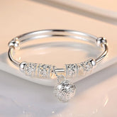 Pulseira Elegance Charm™ em Prata 925 – Sofisticação Delicada com Pingente Luxo