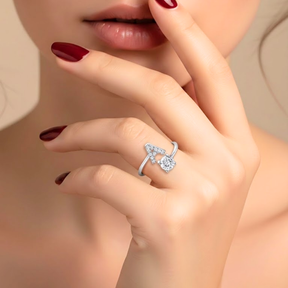 Anel Initial Shine™ – Letra Cravejada em Zircônia