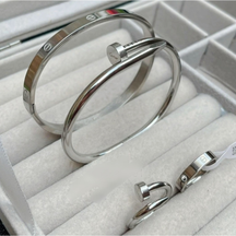 Conjunto Elegance Steel™ – Braceletes e Anéis em Aço Inoxidável Prata ou Dourado