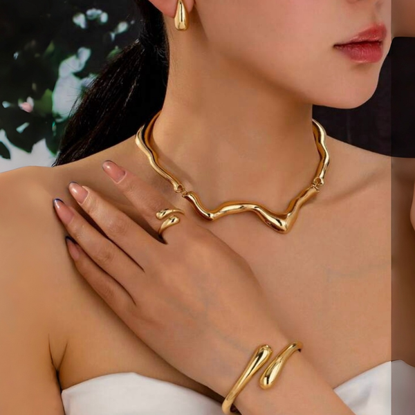Conjunto Gota D’Água Luxo Feminino Banhado a Ouro/Prata – Colar, Pulseira, Brincos e Anel Modernos