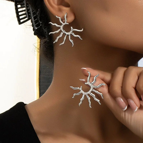 Brincos Femininos em Formato de Sol – Dourado ou Prateado, Antialérgicos, Verão, Modernos e Leves