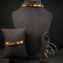 Conjunto Classic Shine: A Elegância que Floresce em Você