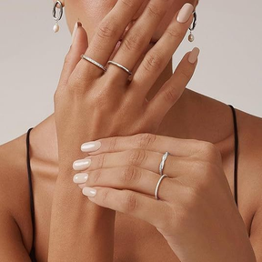 kit 4 anéis Feminino a Prata 925 delicado com Zircônias Brilhantes Elegante em banhado a ouro 18k