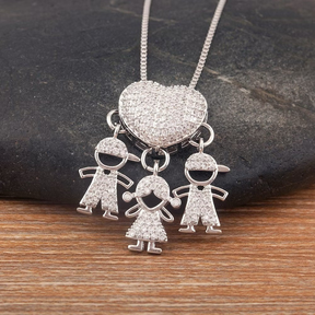 Colar de filhos coração cravejado casal menino menina dois meninos duas meninas banhado a ouro 18k a prata 925