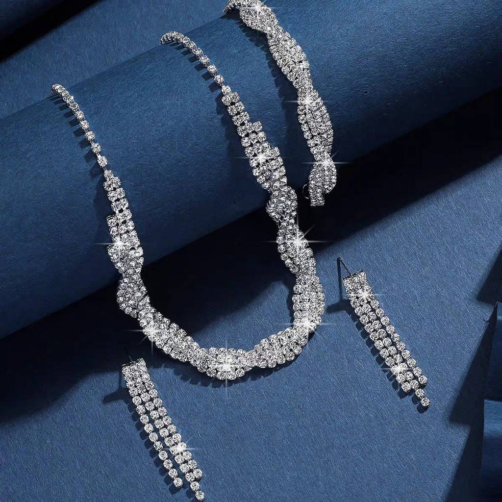 Conjunto de joias de casamento 3 em 1 incluindo colar de diamantes brincos e pulseira Elegante e brilhante