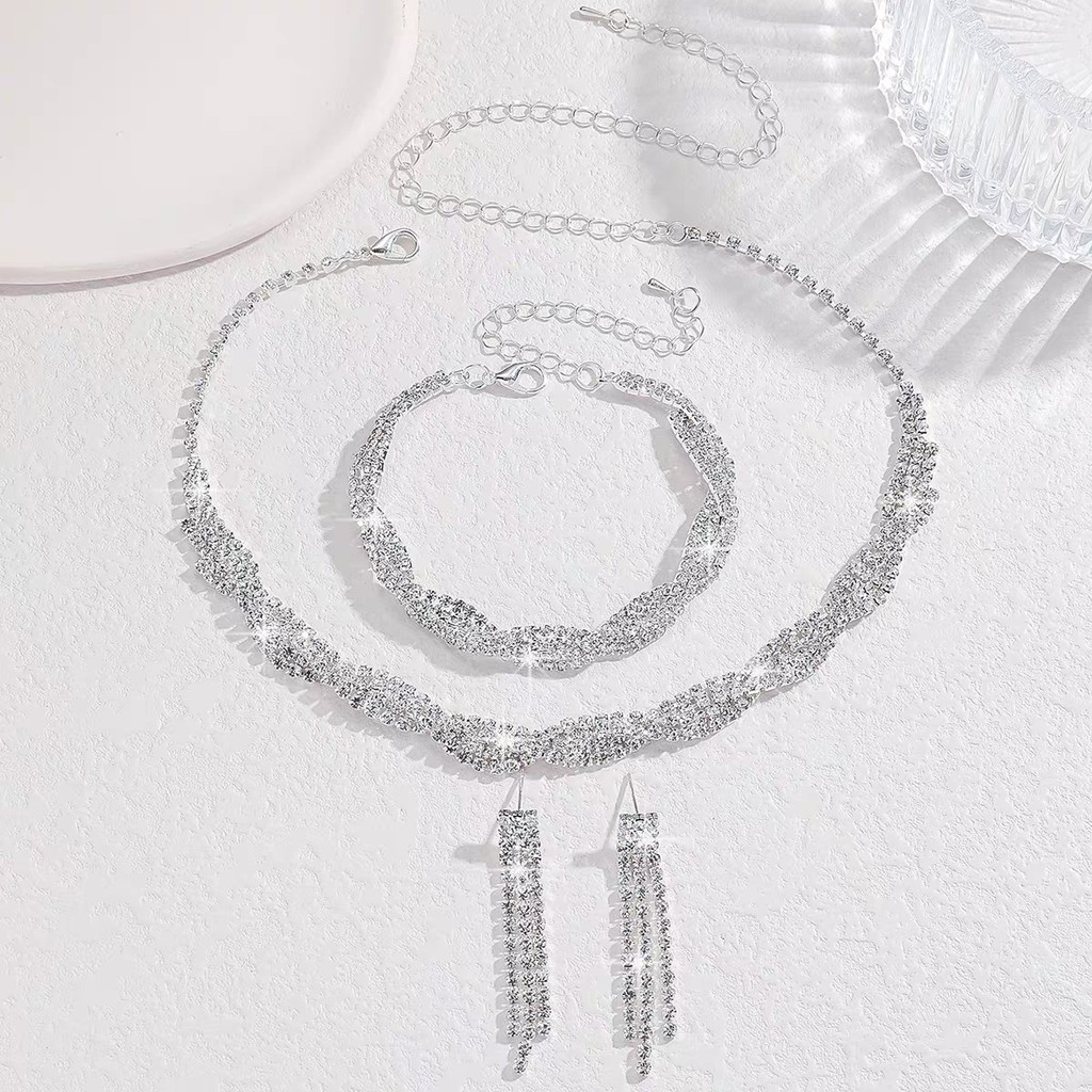 Conjunto de joias de casamento 3 em 1 incluindo colar de diamantes brincos e pulseira Elegante e brilhante