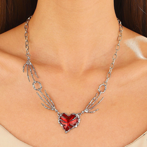Colar feminino com pingente de caveira estilo punk, com garra, coração vermelho escuro, fashion, colar de clavícula