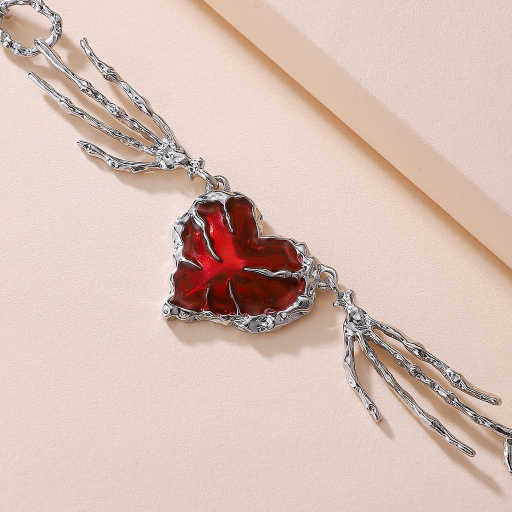 Colar feminino com pingente de caveira estilo punk, com garra, coração vermelho escuro, fashion, colar de clavícula