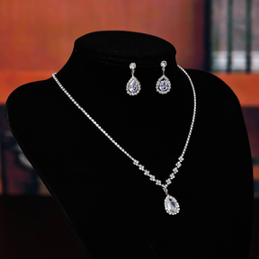 Conjunto de joias de prata femininas, incluindo colar, brincos e anel, adequado para casamentos e presentes